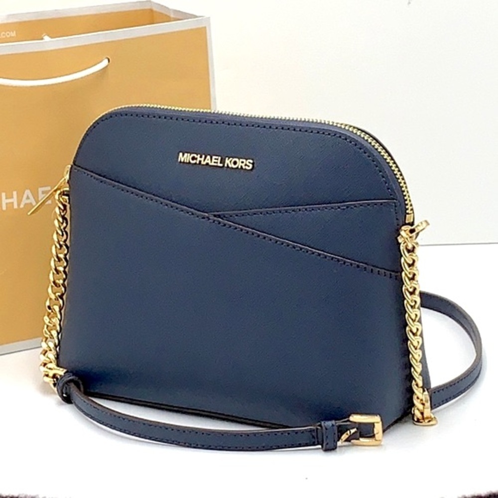 MICHAEL KORS JET SET TRAVEL DOME
XCROSS XBODY SAFFIANO LEATHER
NAVY COLOR